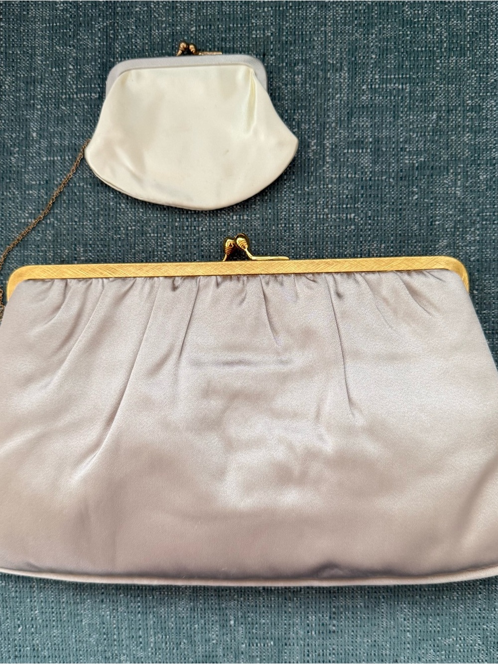 Vintage Magid Champagne/Pale Pink Satin Clutch with Gold Frame Kiss-Lock - Picture 2 of 3